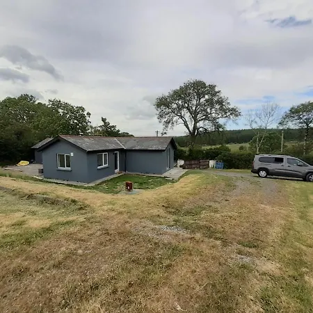 Oldcourt 3 Bedroom