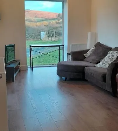 Oldcourt 3 Bedroom *